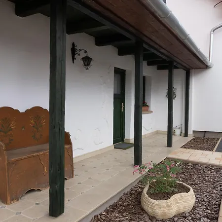 公寓 Valyog Vendeghaz